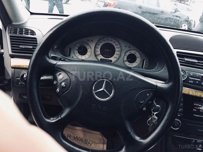 Mercedes E 270 2003, 167,408 km - 2.7 л - Bakı