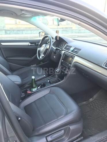 Volkswagen Passat 2013, 39,000 km - 1.8 л - Bakı
