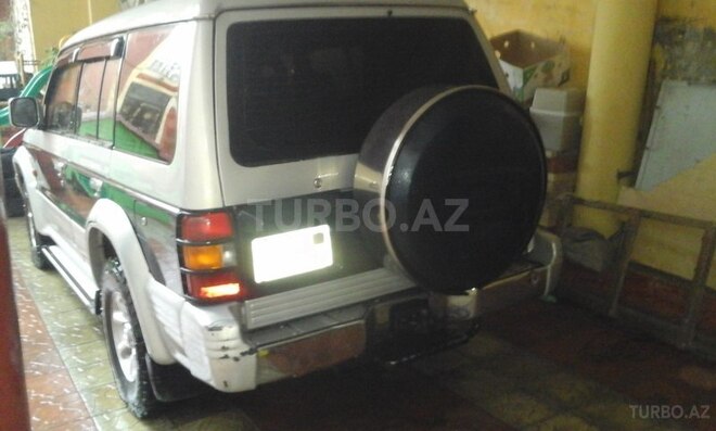Mitsubishi Pajero 1994, 359,000 km - 2.8 l - Bakı