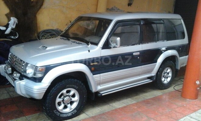 Mitsubishi Pajero 1994, 359,000 km - 2.8 l - Bakı