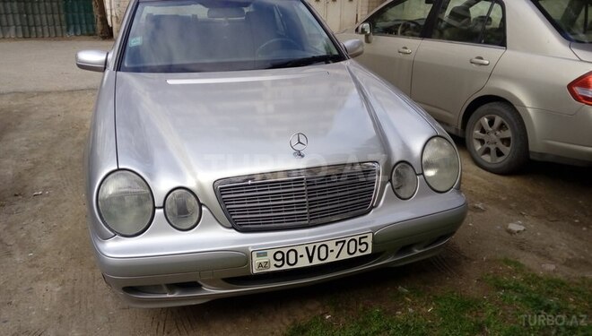 Mercedes E 200 2001, 280,000 km - 2.0 л - Bakı
