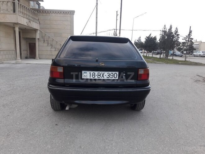 Opel Astra 1992, 340,000 km - 1.8 l - Sumqayıt