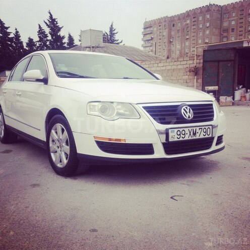 Volkswagen Passat 2006, 270,000 km - 2.0 l - Bakı