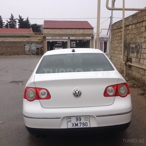 Volkswagen Passat 2006, 270,000 km - 2.0 l - Bakı