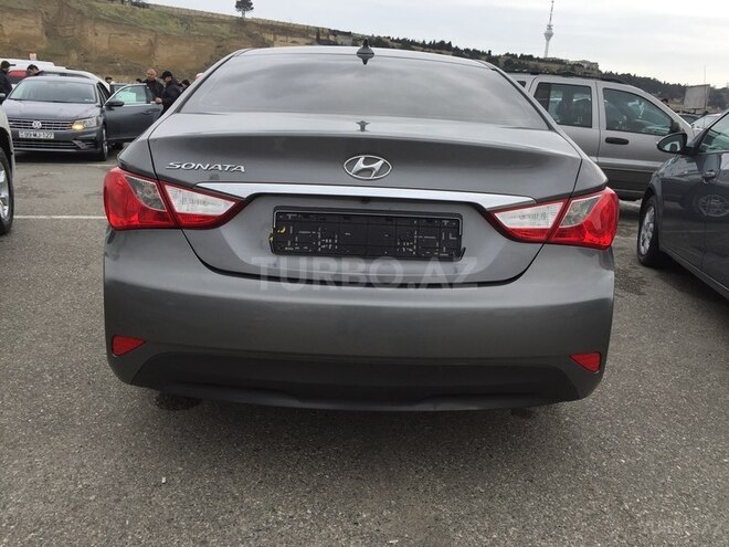 Hyundai Sonata 2013, 64,000 km - 2.4 л - Qusar