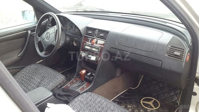 Mercedes C 200 1998, 154,568 km - 2.0 л - Bakı
