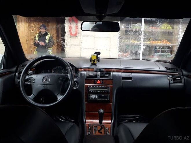 Mercedes E 200 1998, 290,029 km - 2.0 l - Bakı