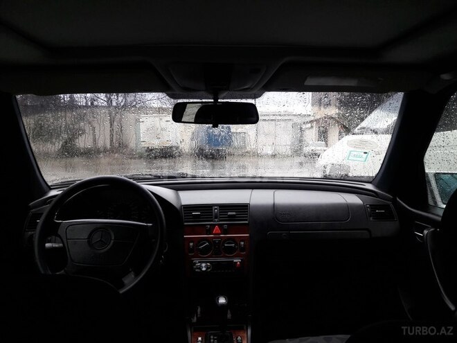 Mercedes C 180 1997, 253,246 km - 1.8 л - Bakı