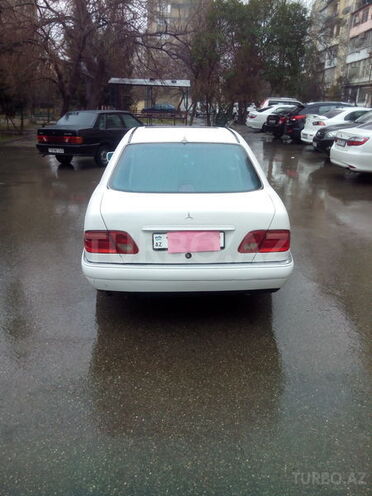 Mercedes E 230 1996, 468,587 km - 2.3 л - Bakı