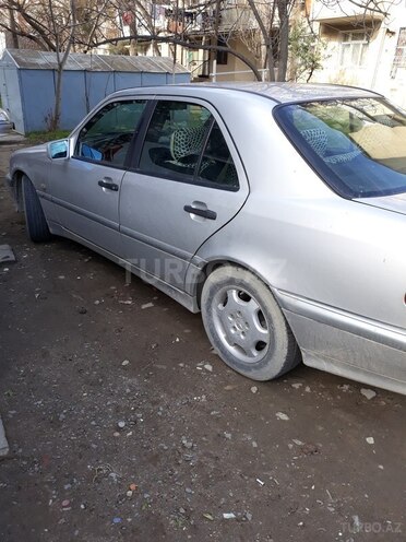Mercedes C 240 1999, 18,530 km - 2.4 l - Bakı
