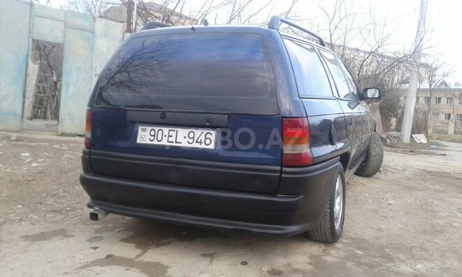 Opel Astra 1994, 124,365 km - 1.6 l - Sumqayıt