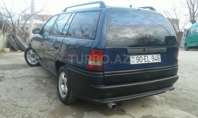 Opel Astra 1994, 124,365 km - 1.6 l - Sumqayıt
