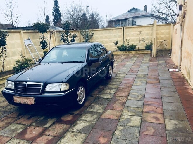 Mercedes C 200 2000, 220,000 km - 2.0 л - Masallı