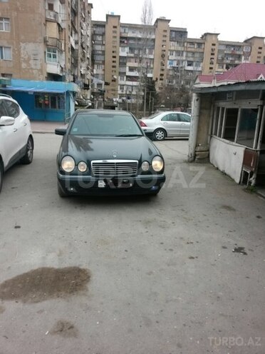Mercedes E 230 1996, 267,000 km - 2.3 l - Bakı
