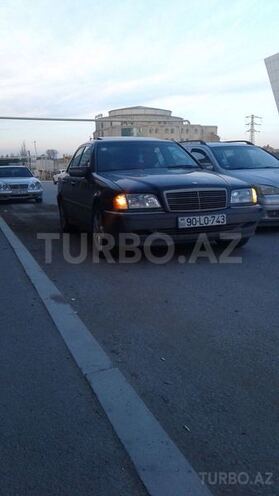 Mercedes C 230 2000, 203,000 km - 2.3 l - Bakı