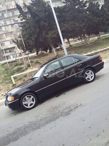 Mercedes C 230 2000, 203,000 km - 2.3 l - Bakı