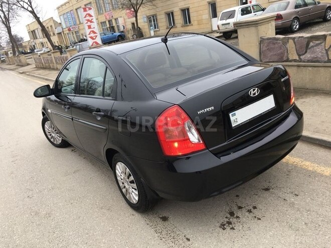 Hyundai Accent 2009, 130,000 km - 1.4 l - Qusar