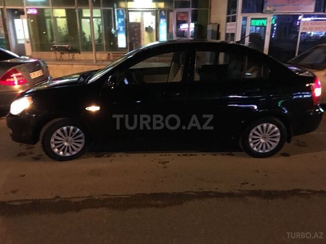 Hyundai Accent 2009, 130,000 km - 1.4 l - Qusar