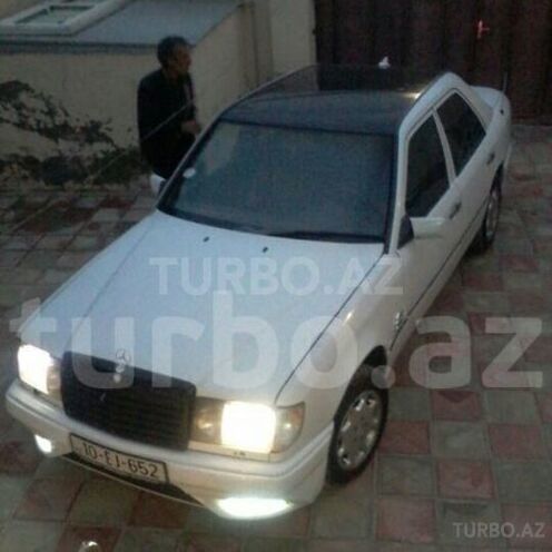 Mercedes E 200 1988, 380,000 km - 2.0 l - Bakı
