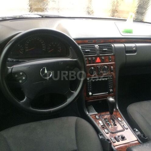 Mercedes E 240 1999, 370,000 km - 2.4 l - Bakı