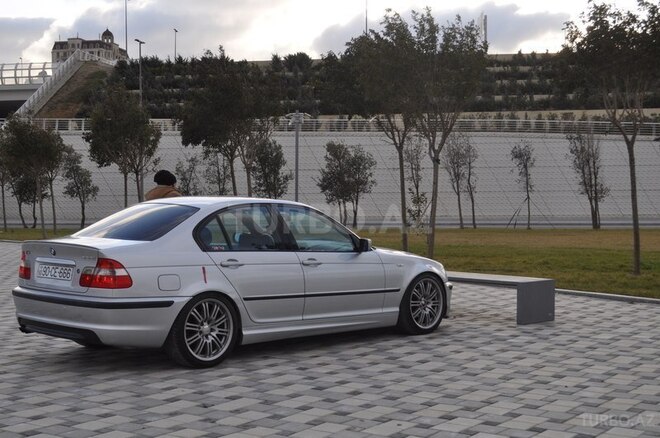 BMW 320 2002, 235,000 km - 2.2 l - Bakı