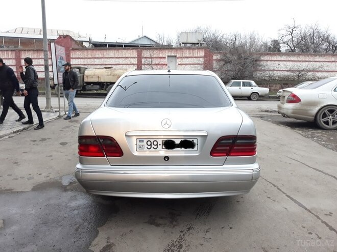 Mercedes E 220 1999, 358,000 km - 2.2 l - Gəncə