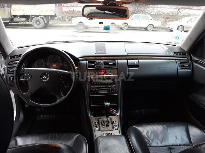 Mercedes E 220 1999, 358,000 km - 2.2 l - Gəncə