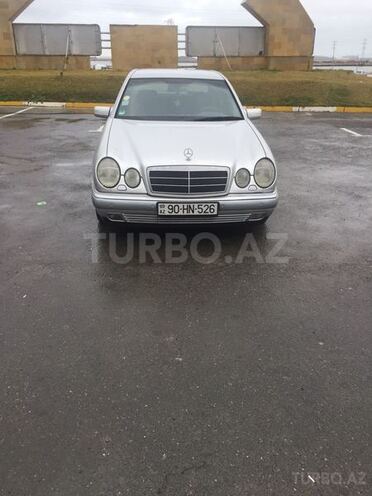Mercedes E 230 1997, 378,000 km - 2.3 l - Bakı