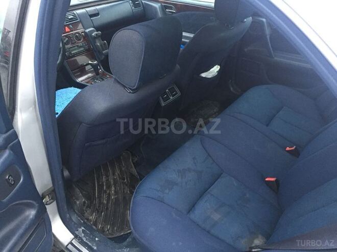 Mercedes E 230 1997, 378,000 km - 2.3 l - Bakı