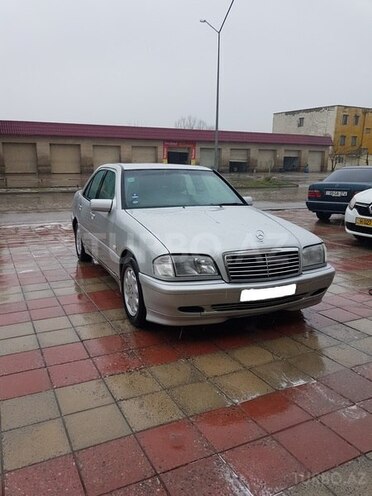 Mercedes C 180 1999, 245,000 km - 1.8 l - Bakı