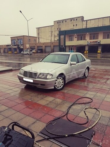 Mercedes C 180 1999, 245,000 km - 1.8 l - Bakı