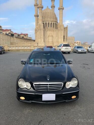 Mercedes C 230 2005, 193,000 km - 2.5 l - Bakı