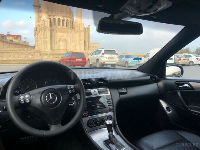 Mercedes C 230 2005, 193,000 km - 2.5 l - Bakı