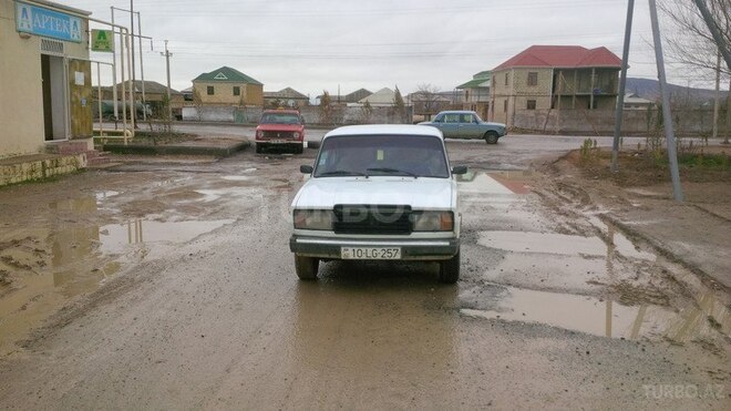 LADA (VAZ) 2107 1984, 400,000 km - 1.5 л - Bakı