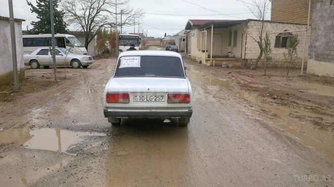 LADA (VAZ) 2107 1984, 400,000 km - 1.5 л - Bakı