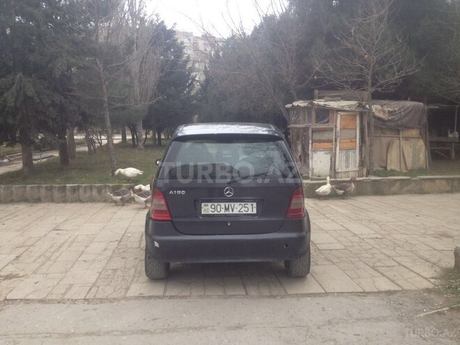Mercedes A 190 1999, 201,913 km - 1.9 л - Bakı