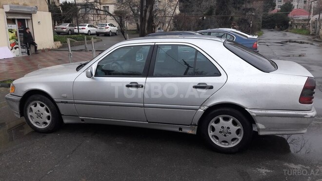 Mercedes C 180 1997, 293,000 km - 1.8 l - Bakı