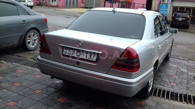 Mercedes C 180 1995, 256,000 km - 1.8 л - Bakı