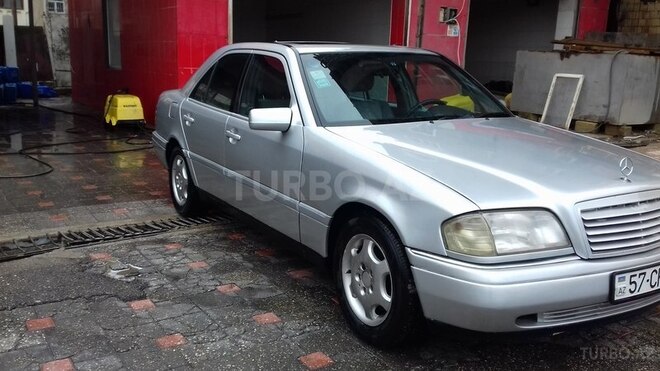 Mercedes C 180 1995, 256,000 km - 1.8 л - Bakı