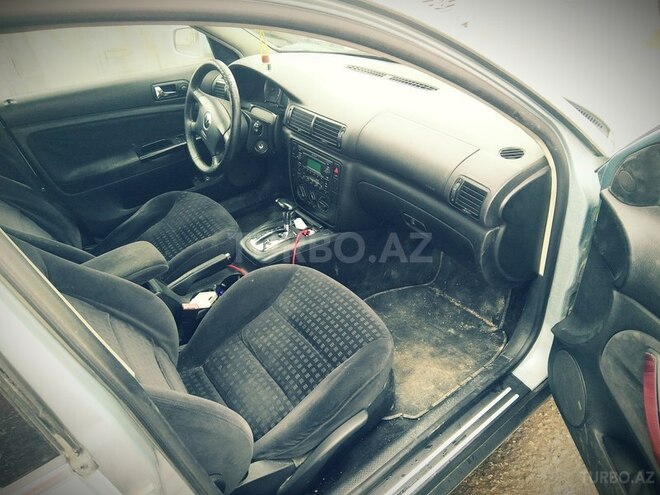 Volkswagen Passat 2002, 257,000 km - 1.8 l - Bakı