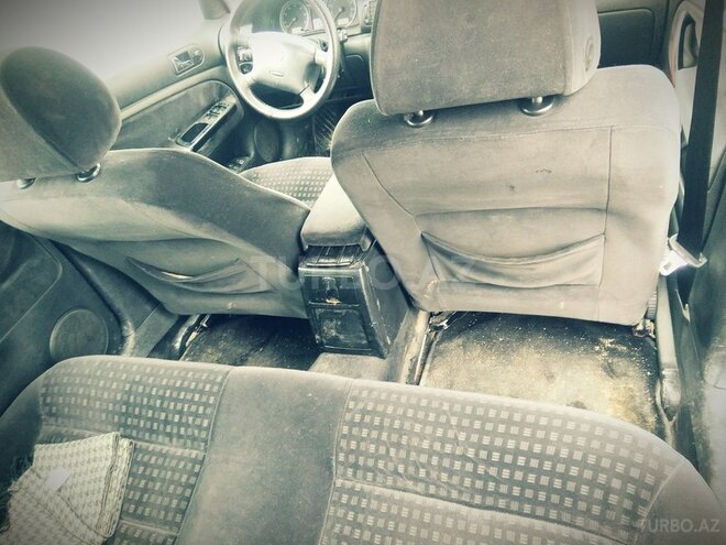 Volkswagen Passat 2002, 257,000 km - 1.8 l - Bakı