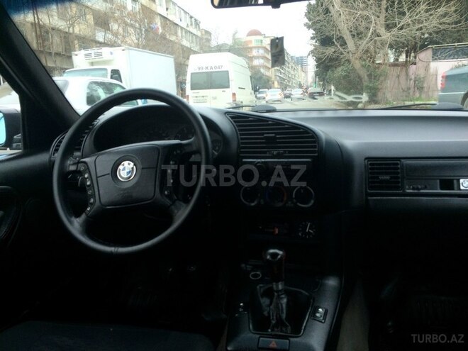 BMW 318 1992, 390,000 km - 1.8 l - Bakı