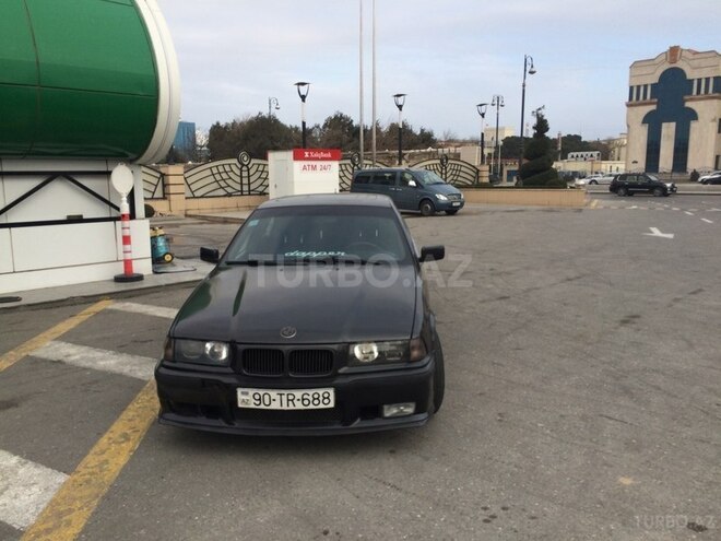 BMW 318 1992, 390,000 km - 1.8 l - Bakı