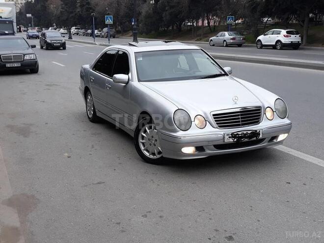 Mercedes E 240 2001, 204,679 km - 2.6 l - Bakı