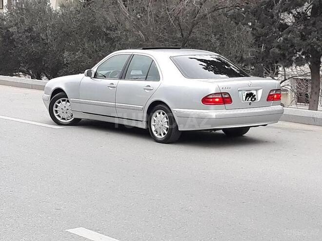 Mercedes E 240 2001, 204,679 km - 2.6 l - Bakı