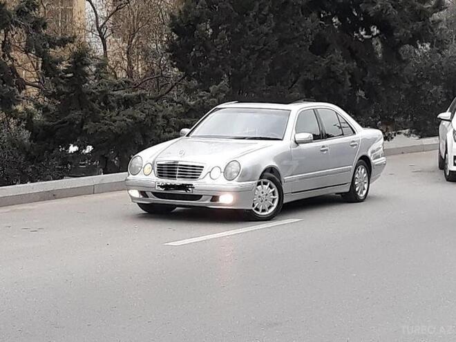 Mercedes E 240 2001, 204,679 km - 2.6 l - Bakı