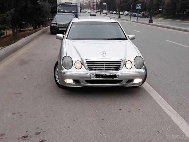 Mercedes E 240 2001, 204,679 km - 2.6 l - Bakı