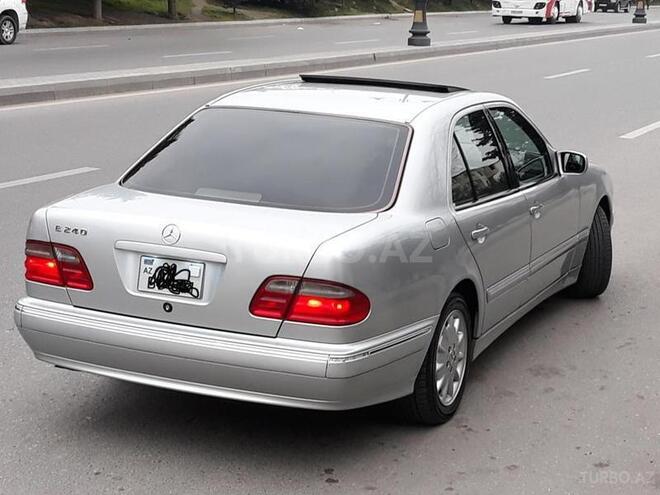 Mercedes E 240 2001, 204,679 km - 2.6 l - Bakı