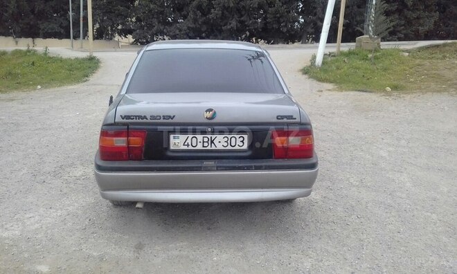 Opel Vectra 1994, 250,000 km - 2.0 l - Bakı