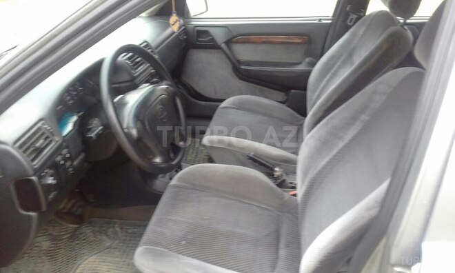 Opel Vectra 1994, 250,000 km - 2.0 l - Bakı